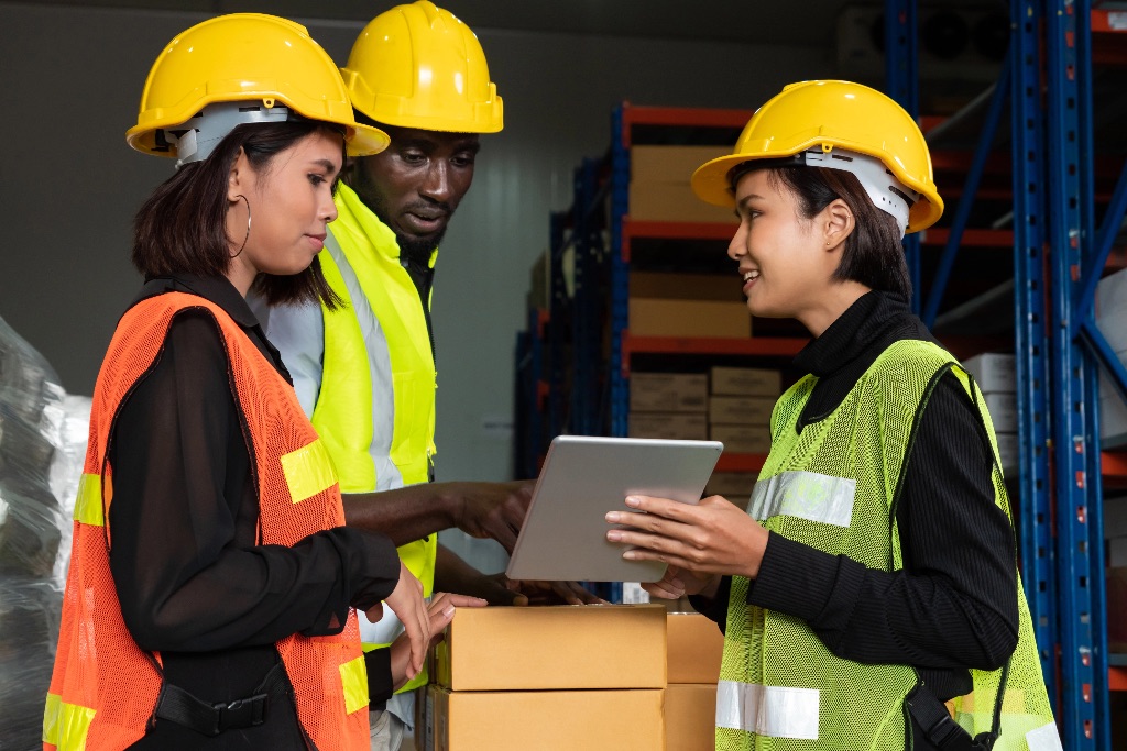 Наемане на работници от трети държави